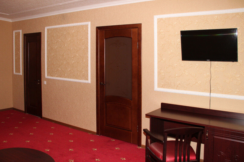 Гостиница Премьер Голубицкая-25