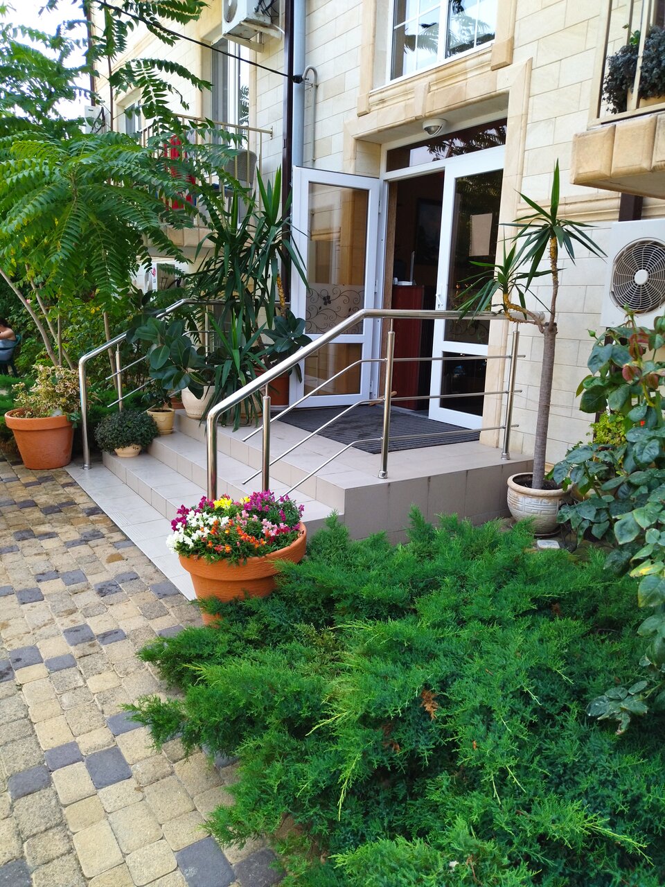 Гостиница Премьер Голубицкая-75