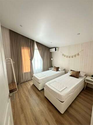 Гостиница Премьер Голубицкая Коттедж с 3 спальнями и подогреваемым бассейном на отдельном участке без соседей-4