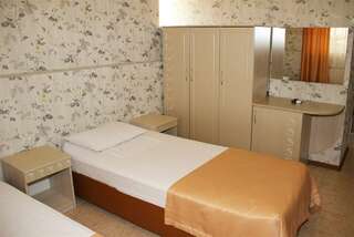 Гостиница Премьер Голубицкая Двухместный номер в цоколе-4