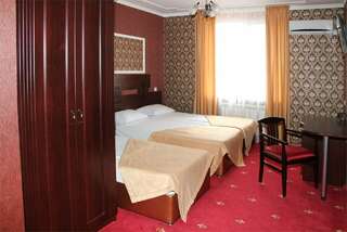 Гостиница Премьер Голубицкая Трехместный номер-2