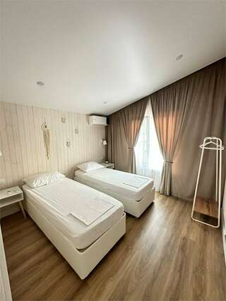 Гостиница Премьер Голубицкая Коттедж с 3 спальнями и подогреваемым бассейном на отдельном участке без соседей-5