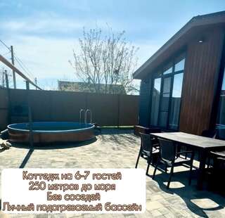 Гостиница Премьер Голубицкая Коттедж с 3 спальнями и подогреваемым бассейном на отдельном участке без соседей-1