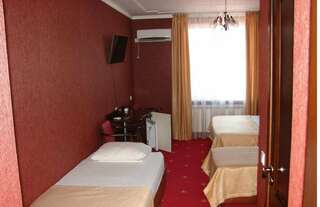 Гостиница Премьер Голубицкая Четырехместный номер-2