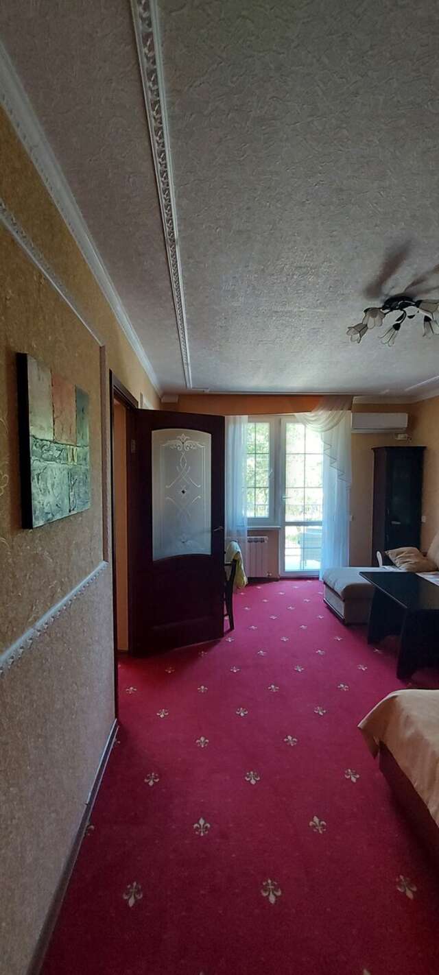 Гостиница Премьер Голубицкая-78